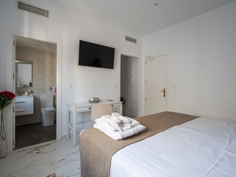 Villa for Sale in Alhaurín El Grande, Malaga 32