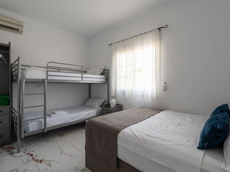 Villa for Sale in Alhaurín El Grande, Malaga 35