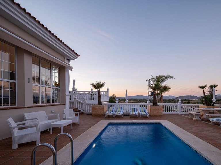 Villa for Sale in Alhaurín El Grande, Malaga 7