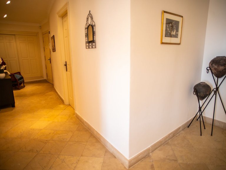 Apartment for Sale in El Paraiso, Malaga 31