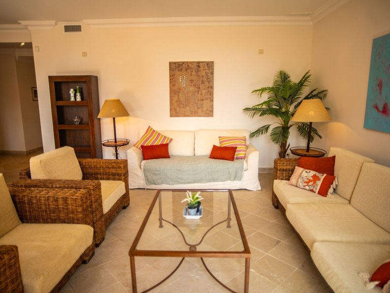 Apartment for Sale in El Paraiso, Malaga 7
