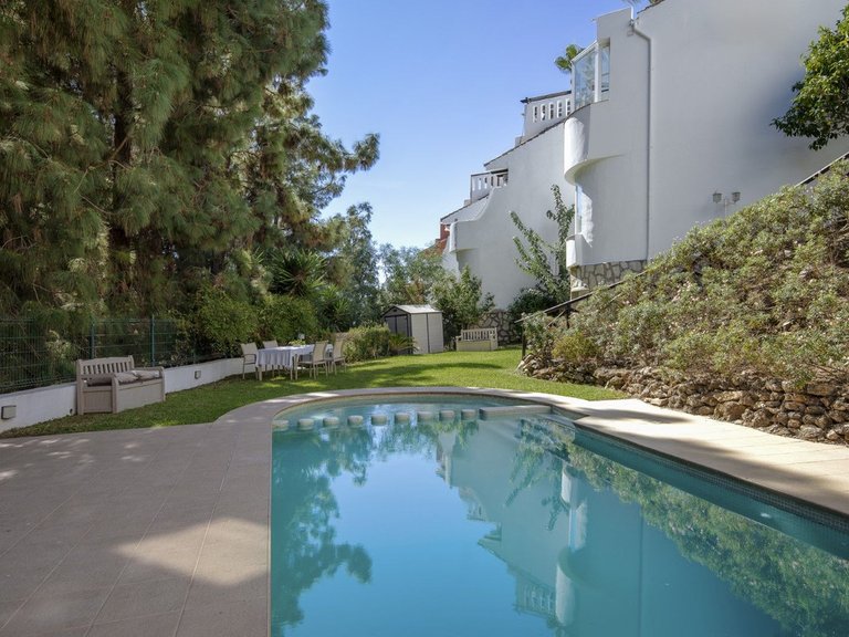 Villa for Sale in Calahonda, Malaga 29