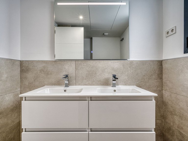 Apartment for Sale in Cancelada, Malaga 25