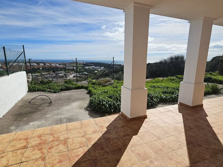 Villa for Sale in Doña Julia, Malaga 21
