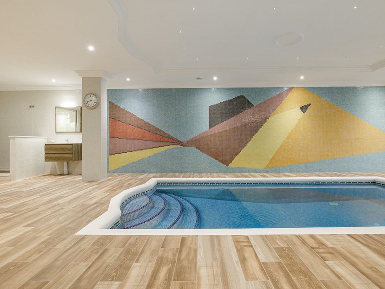 Villa for Sale in El Paraiso, Malaga 16