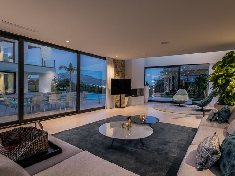 Villa for Sale in Benahavís, Malaga 9