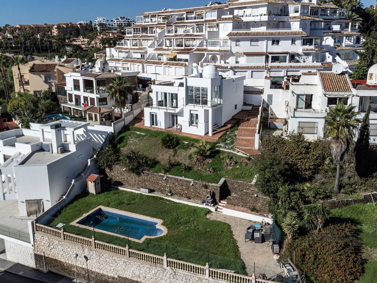 Villa for Sale in El Faro, Malaga 18