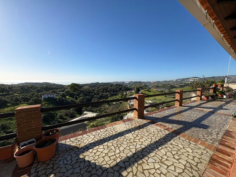 Villa for Sale in La Cala De Mijas, Malaga 1