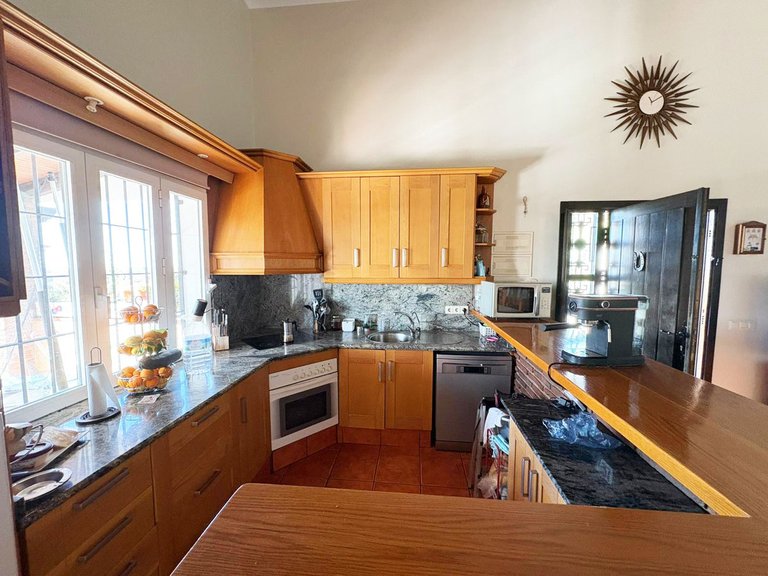 Villa for Sale in La Cala De Mijas, Malaga 16