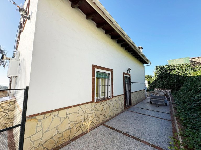 Villa for Sale in La Cala De Mijas, Malaga 31