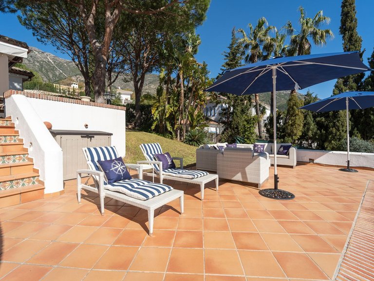 Villa for Sale in Valtocado, Malaga 13