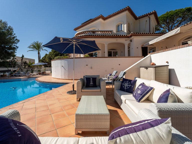 Villa for Sale in Valtocado, Malaga 15