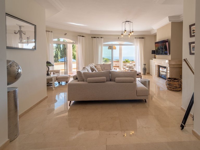 Villa for Sale in Valtocado, Malaga 20