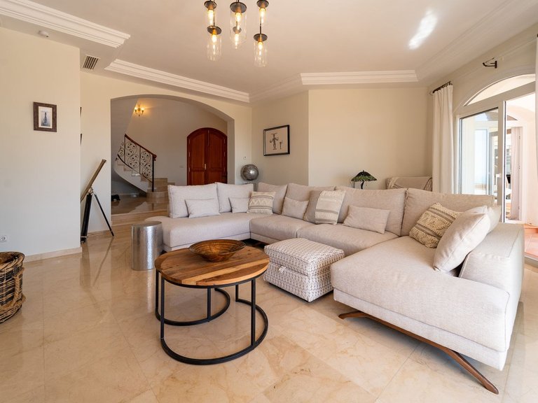 Villa for Sale in Valtocado, Malaga 21
