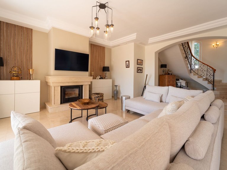 Villa for Sale in Valtocado, Malaga 22