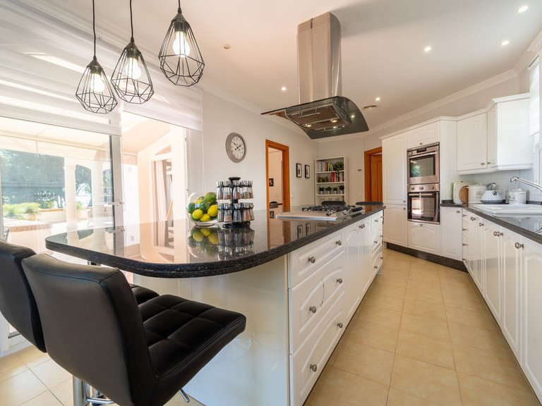 Villa for Sale in Valtocado, Malaga 34