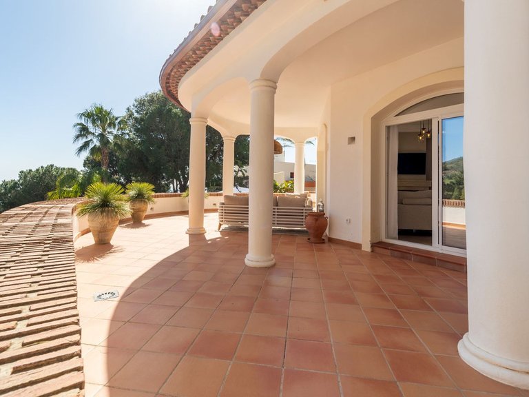 Villa for Sale in Valtocado, Malaga 36