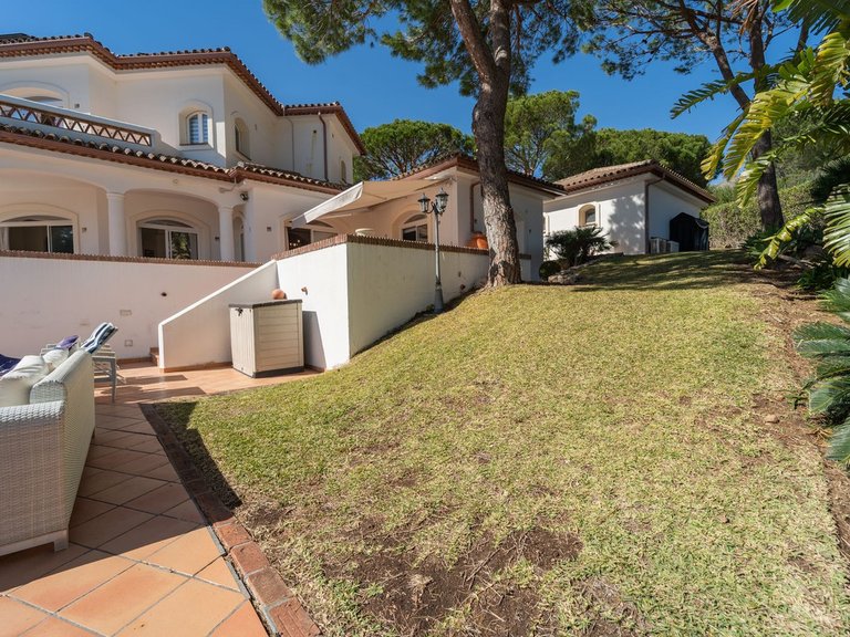 Villa for Sale in Valtocado, Malaga 39