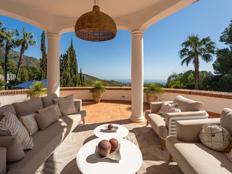 Villa for Sale in Valtocado, Malaga 4