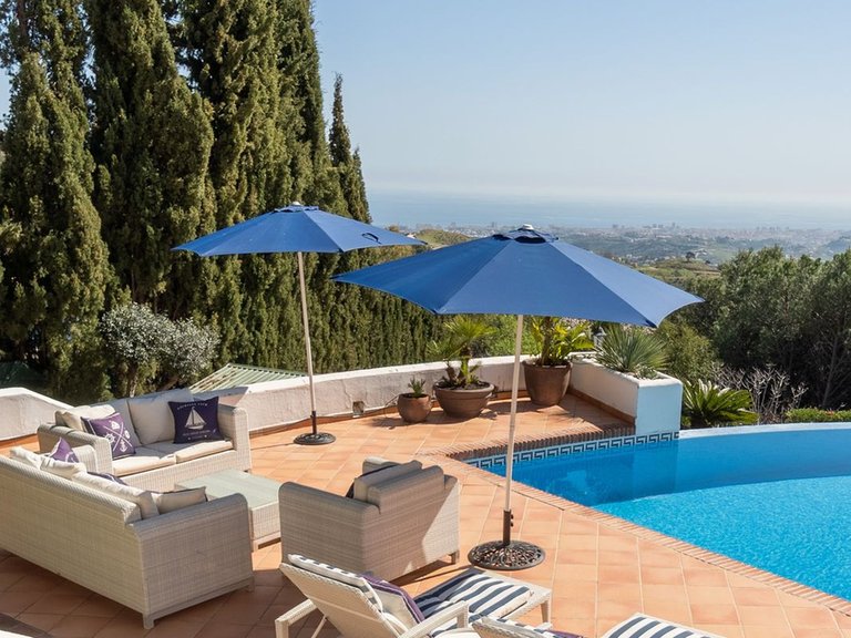 Villa for Sale in Valtocado, Malaga 41