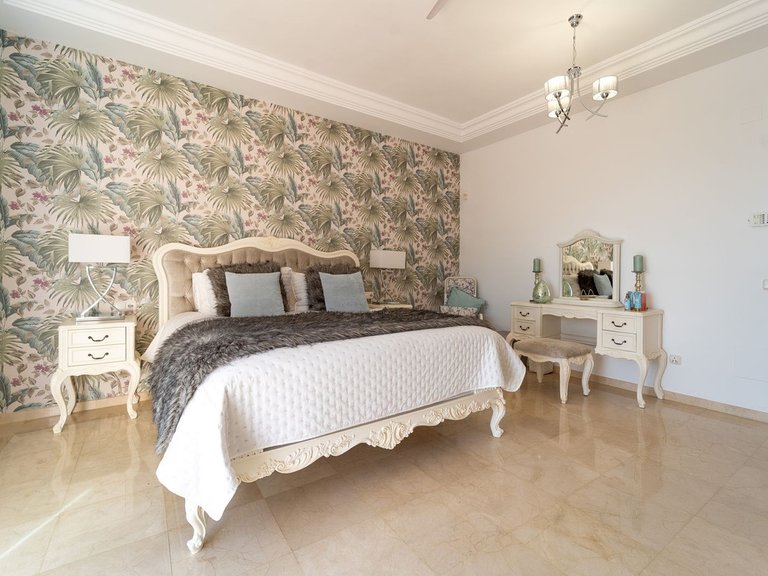 Villa for Sale in Valtocado, Malaga 43