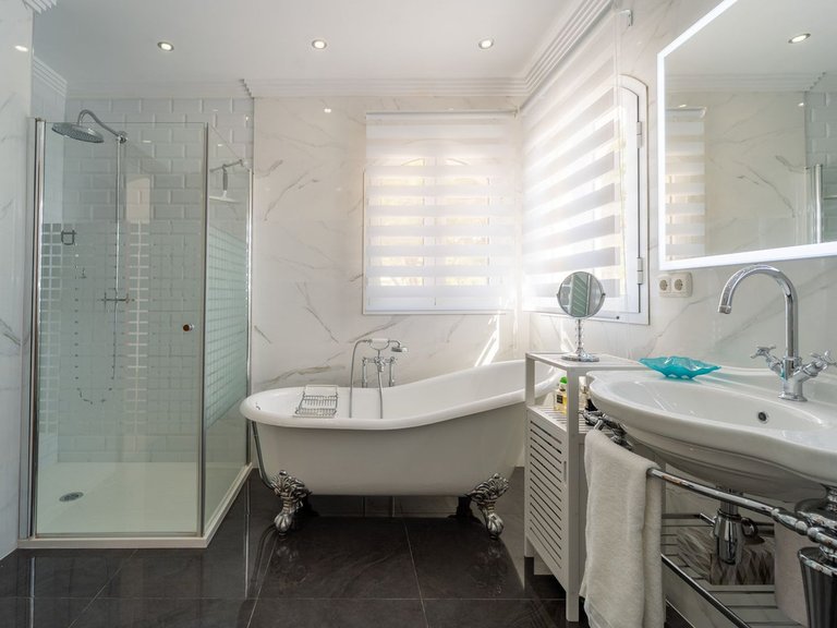 Villa for Sale in Valtocado, Malaga 51
