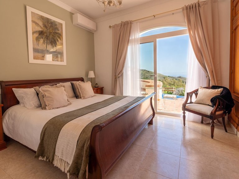 Villa for Sale in Valtocado, Malaga 53