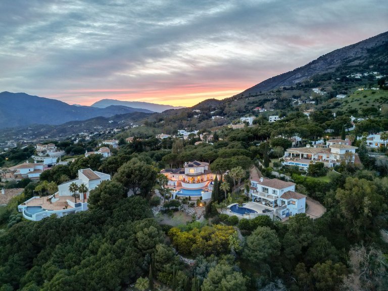Villa for Sale in Valtocado, Malaga 78