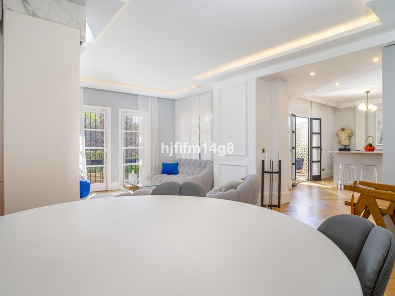 Apartment for Sale in Nueva Andalucía, Malaga 20