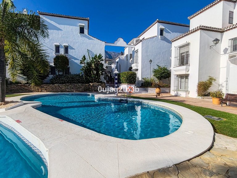 Apartment for Sale in Nagüeles, Malaga 1