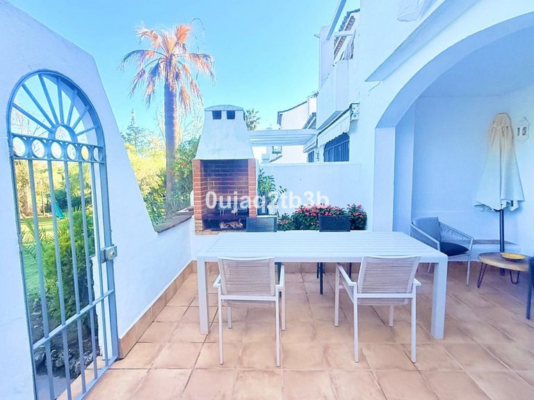 Apartment for Sale in Nagüeles, Malaga 12