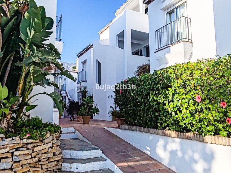 Apartment for Sale in Nagüeles, Malaga 27