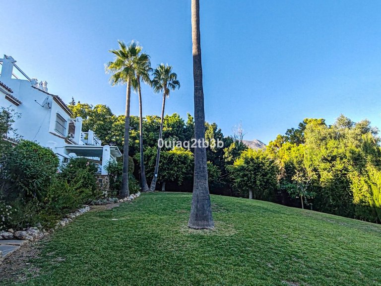Apartment for Sale in Nagüeles, Malaga 30