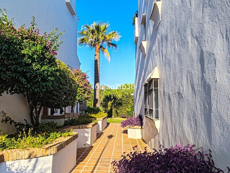 Apartment for Sale in Nagüeles, Malaga 44