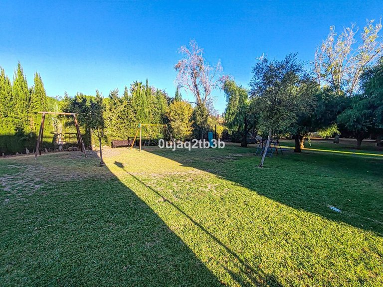 Apartment for Sale in Nagüeles, Malaga 48