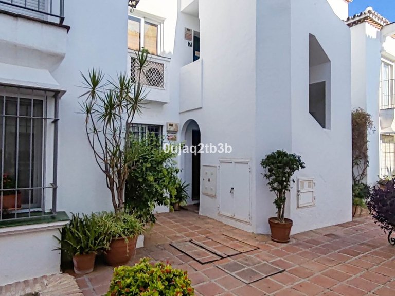 Apartment for Sale in Nagüeles, Malaga 57