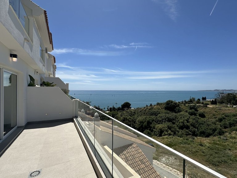 Villa for Sale in Torrequebrada, Malaga 1