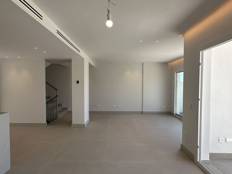 Villa for Sale in Torrequebrada, Malaga 15