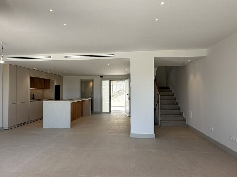 Villa for Sale in Torrequebrada, Malaga 17