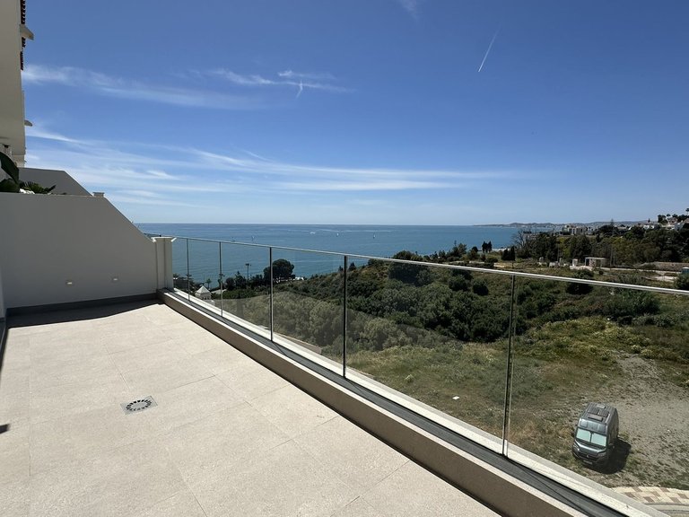 Villa for Sale in Torrequebrada, Malaga 22