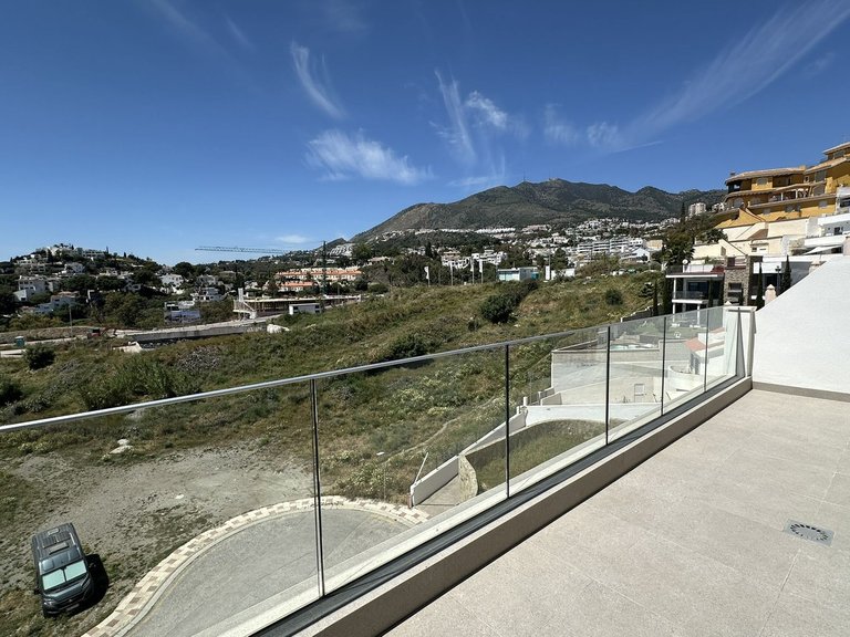 Villa for Sale in Torrequebrada, Malaga 23