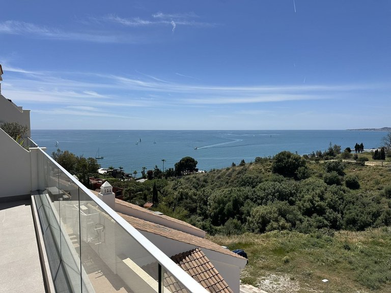 Villa for Sale in Torrequebrada, Malaga 33