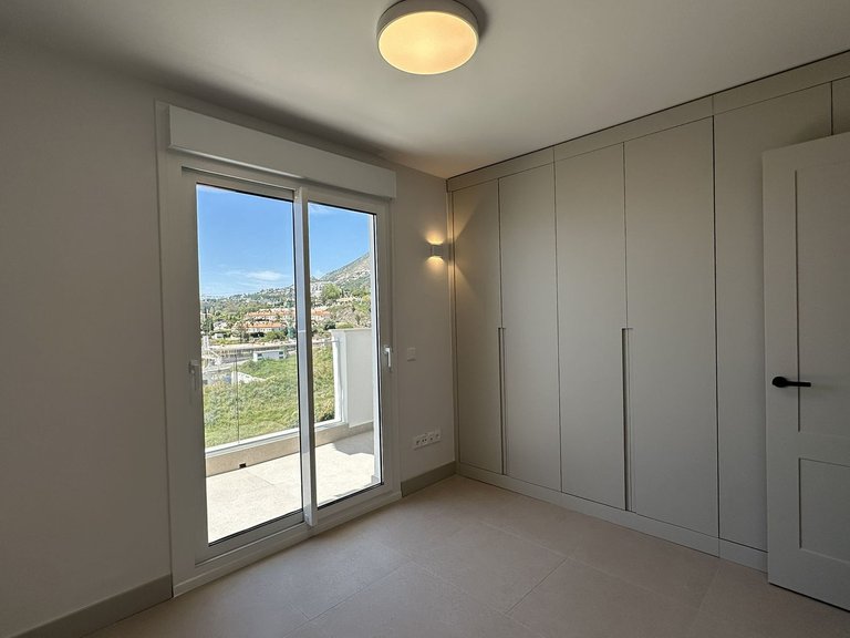 Villa for Sale in Torrequebrada, Malaga 39