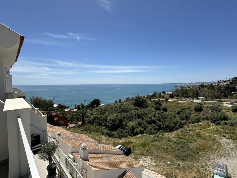 Villa for Sale in Torrequebrada, Malaga 43