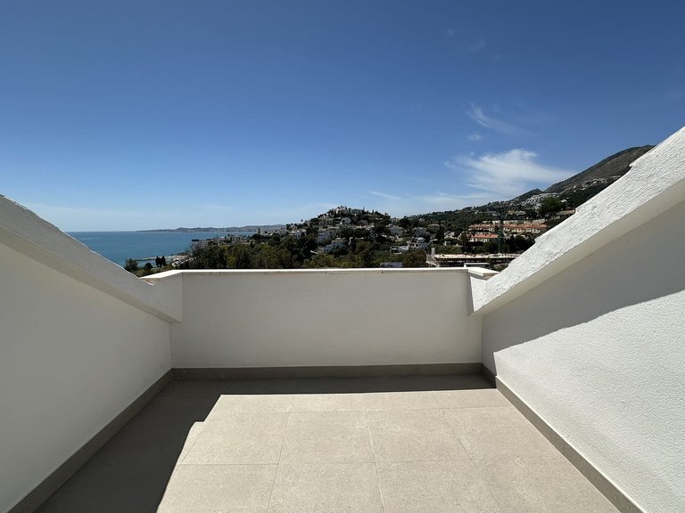 Villa for Sale in Torrequebrada, Malaga 78