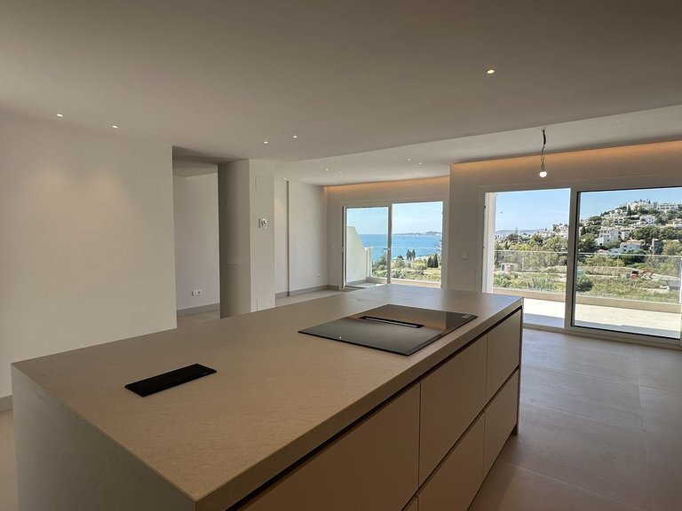 Villa for Sale in Torrequebrada, Malaga 8