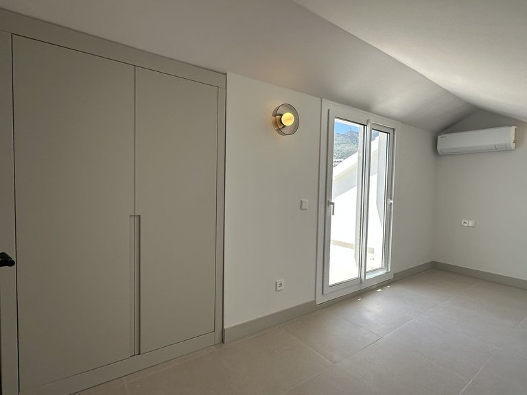 Villa for Sale in Torrequebrada, Malaga 85