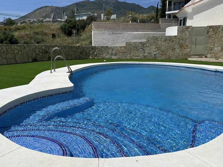Villa for Sale in Torrequebrada, Malaga 95