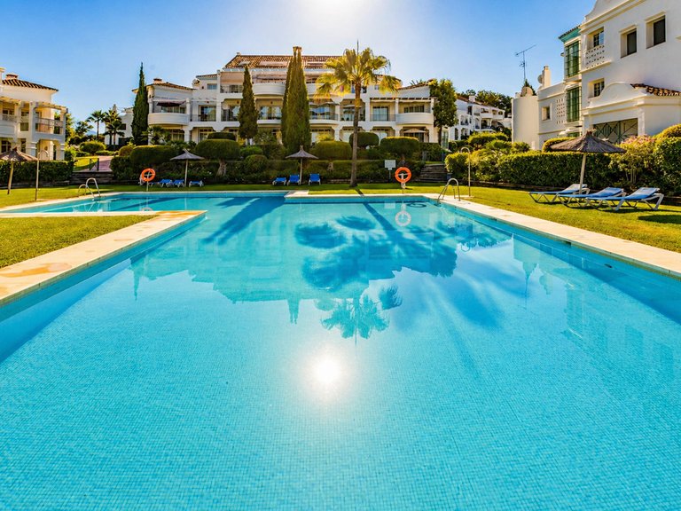 Apartment for Sale in Guadalmina Alta, Malaga 1