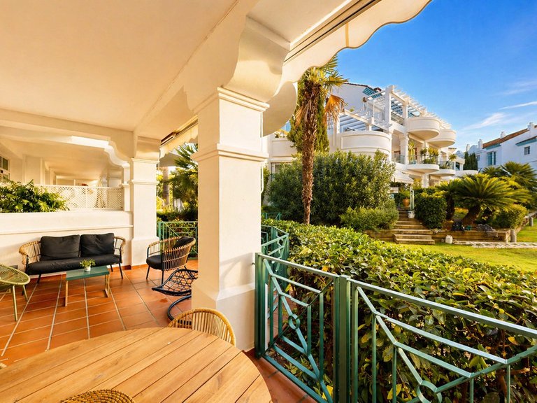 Apartment for Sale in Guadalmina Alta, Malaga 11